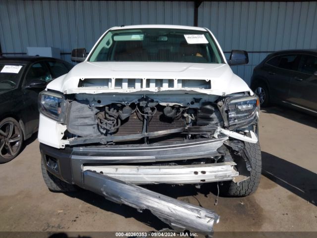 Photo 5 VIN: 5TFAY5F19JX747843 - TOYOTA TUNDRA 