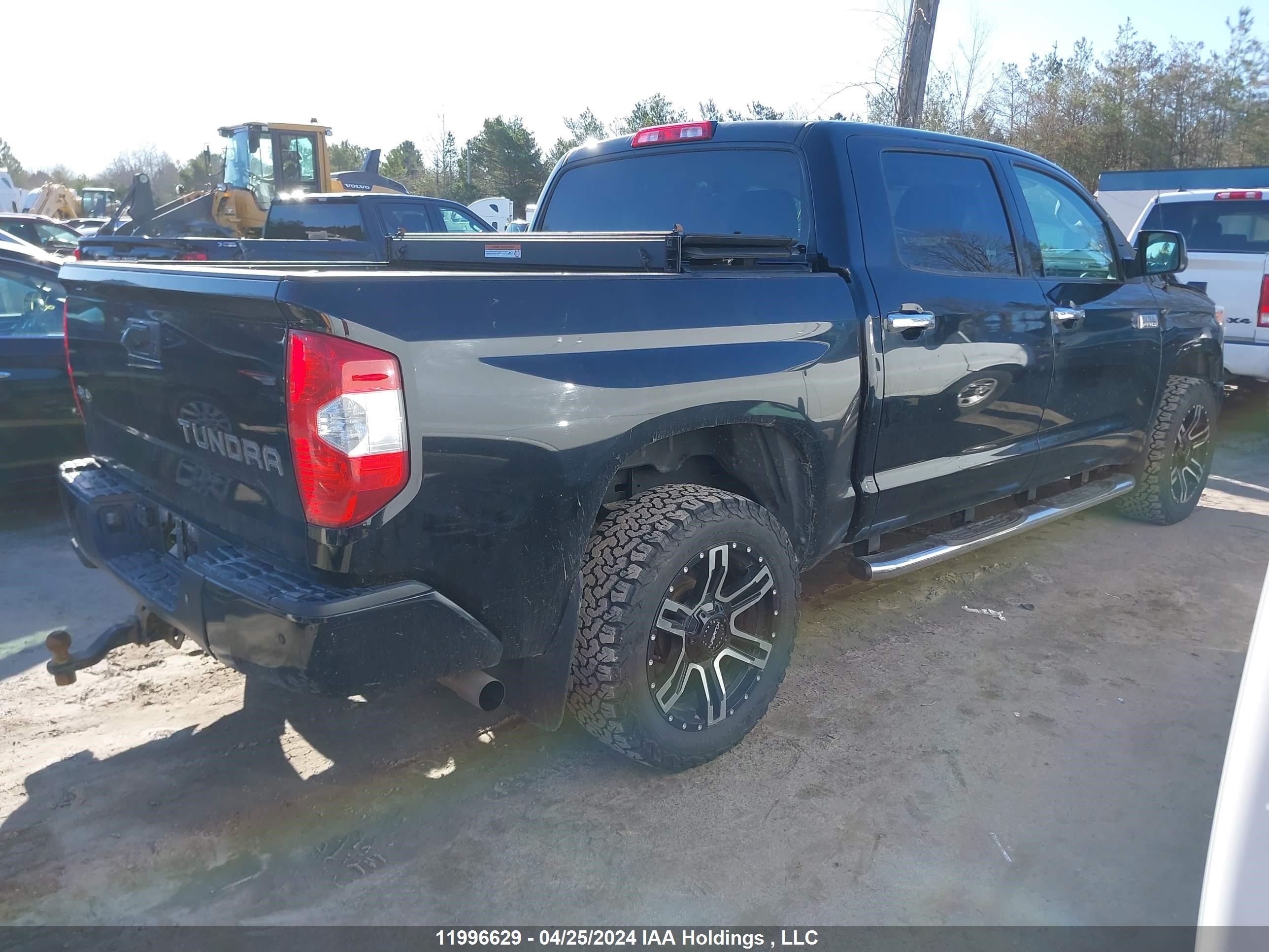 Photo 3 VIN: 5TFAY5F19JX755957 - TOYOTA TUNDRA 