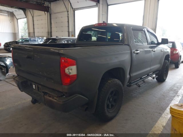 Photo 3 VIN: 5TFAY5F19LX871968 - TOYOTA TUNDRA 