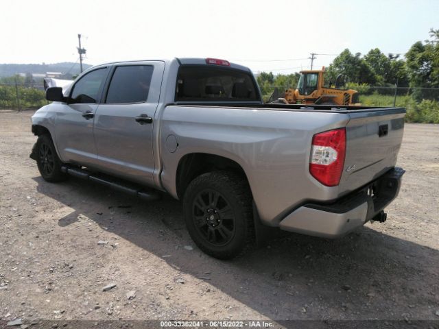 Photo 2 VIN: 5TFAY5F1XJX744174 - TOYOTA TUNDRA 4WD 