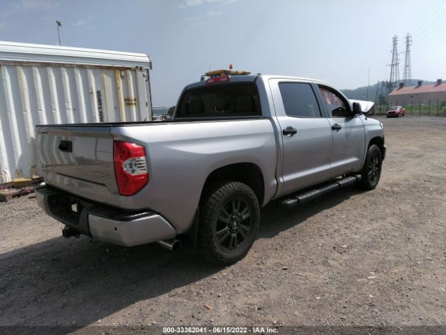 Photo 3 VIN: 5TFAY5F1XJX744174 - TOYOTA TUNDRA 4WD 