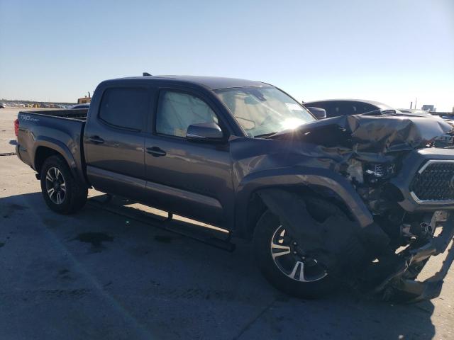 Photo 3 VIN: 5TFAZ5CN0JX055068 - TOYOTA TACOMA DOU 