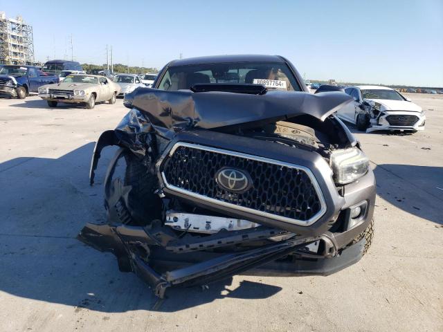 Photo 4 VIN: 5TFAZ5CN0JX055068 - TOYOTA TACOMA DOU 