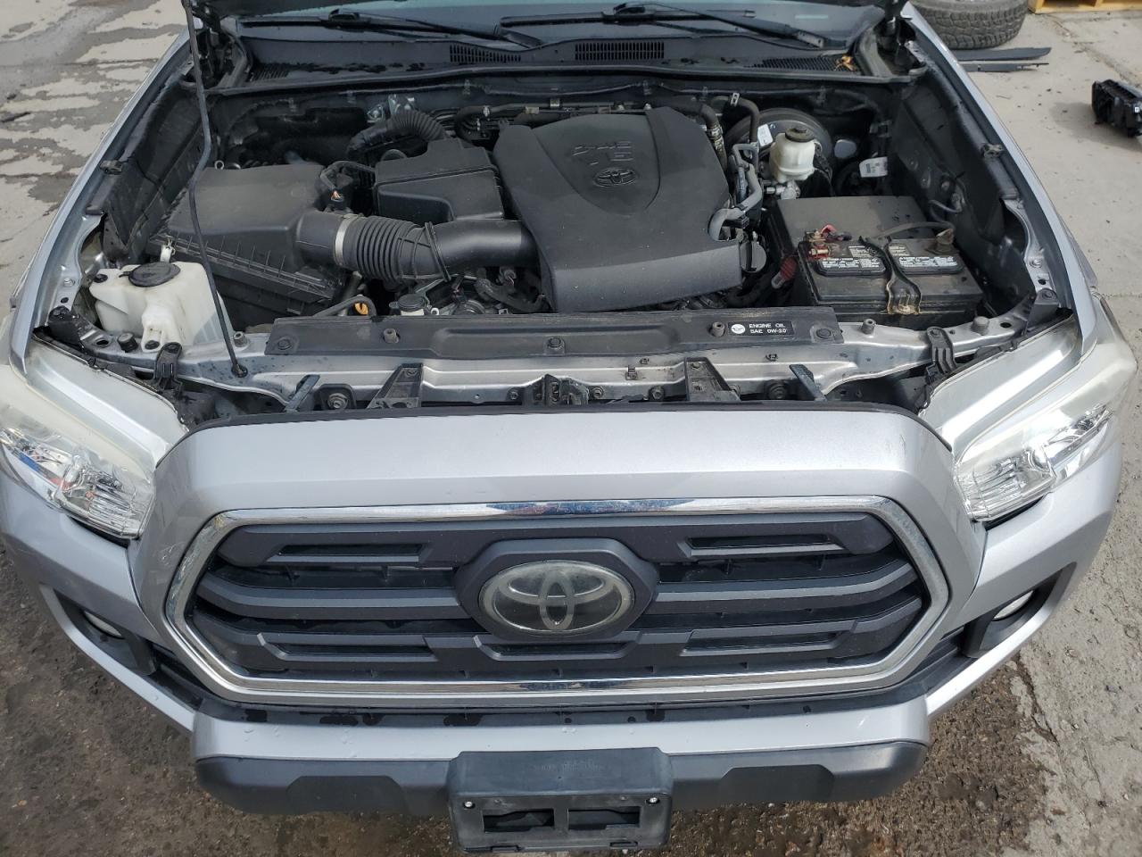 Photo 10 VIN: 5TFAZ5CN0KX078500 - TOYOTA TACOMA 