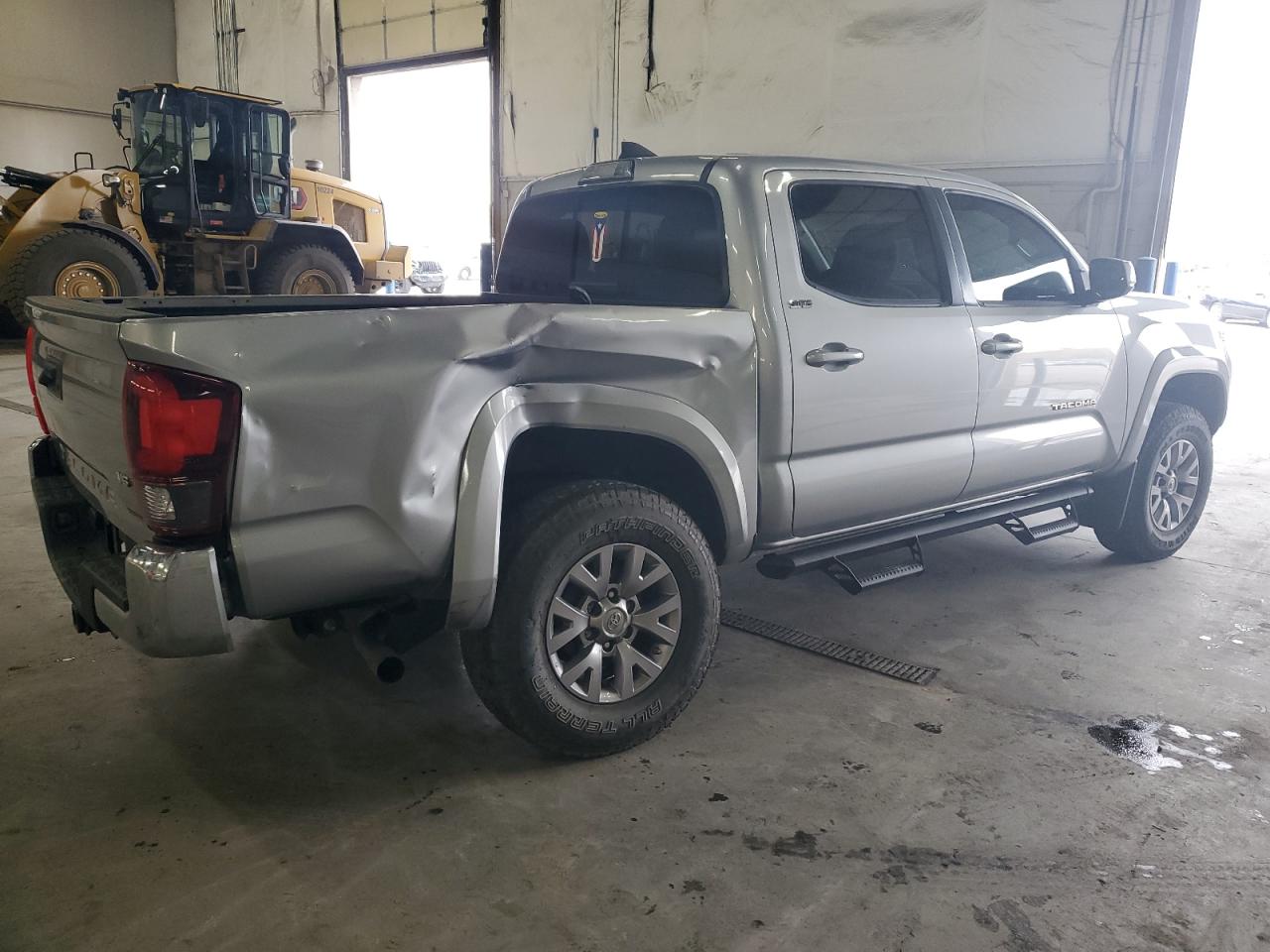 Photo 2 VIN: 5TFAZ5CN0KX078500 - TOYOTA TACOMA 