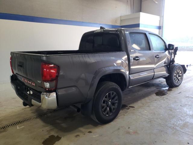 Photo 2 VIN: 5TFAZ5CN0MX111174 - TOYOTA TACOMA DOU 