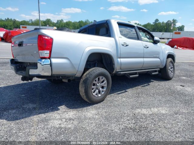 Photo 3 VIN: 5TFAZ5CN1GX020600 - TOYOTA TACOMA 