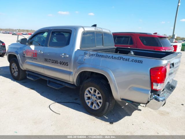 Photo 2 VIN: 5TFAZ5CN1HX050309 - TOYOTA TACOMA 