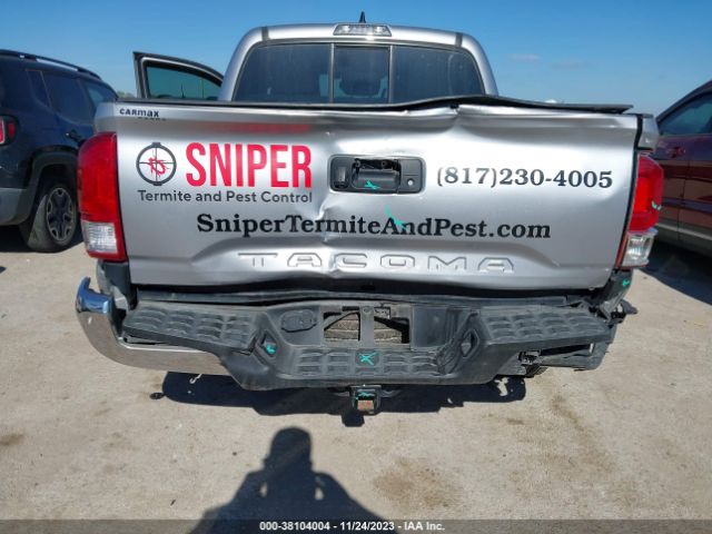 Photo 5 VIN: 5TFAZ5CN1HX050309 - TOYOTA TACOMA 