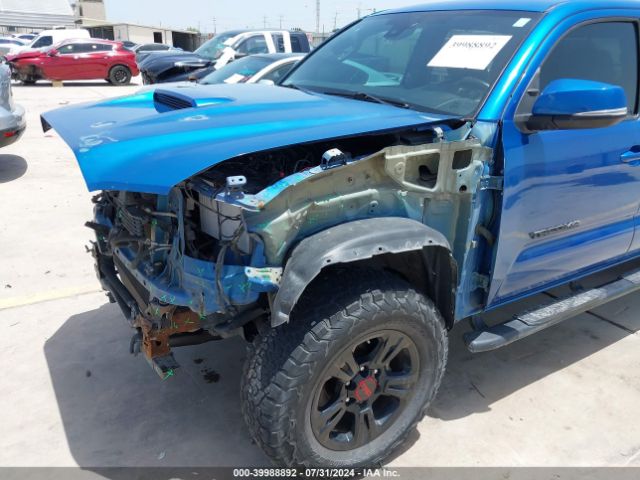 Photo 5 VIN: 5TFAZ5CN1JX065141 - TOYOTA TACOMA 