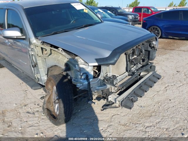 Photo 5 VIN: 5TFAZ5CN1JX070842 - TOYOTA TACOMA 