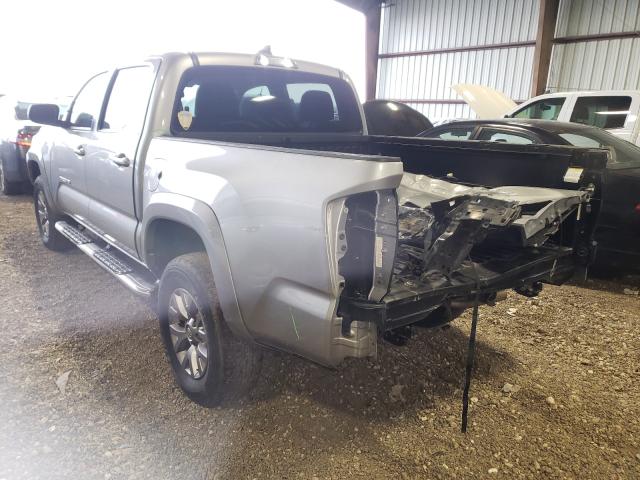 Photo 2 VIN: 5TFAZ5CN2JX055198 - TOYOTA TACOMA DOU 