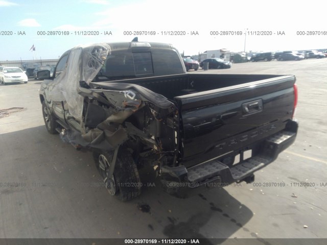 Photo 2 VIN: 5TFAZ5CN2JX062510 - TOYOTA TACOMA 