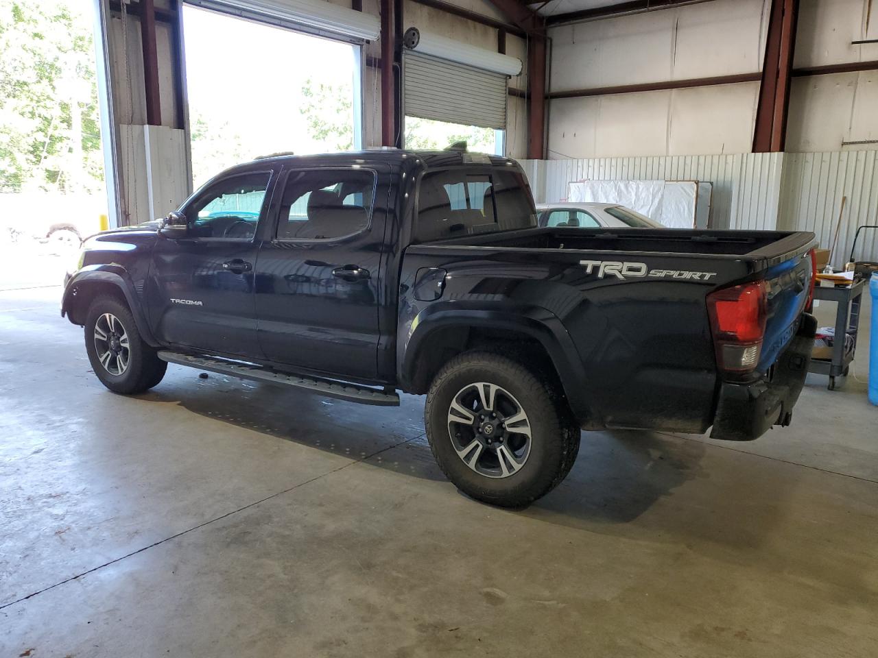 Photo 1 VIN: 5TFAZ5CN2KX082127 - TOYOTA TACOMA 