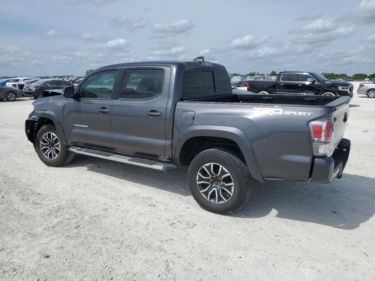 Photo 3 VIN: 5TFAZ5CN2MX095298 - TOYOTA TACOMA 