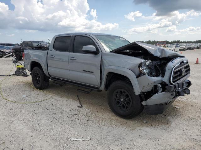 Photo 3 VIN: 5TFAZ5CN2MX114254 - TOYOTA TACOMA DOU 