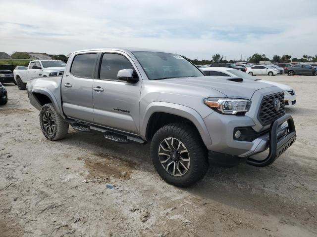 Photo 3 VIN: 5TFAZ5CN2MX117655 - TOYOTA TACOMA 