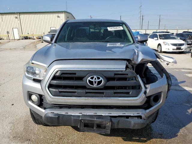 Photo 4 VIN: 5TFAZ5CN3HX031275 - TOYOTA TACOMA DOU 