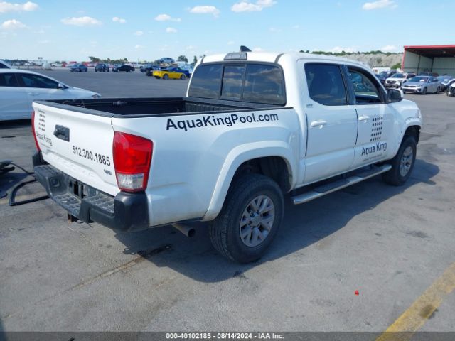 Photo 3 VIN: 5TFAZ5CN3HX050764 - TOYOTA TACOMA 