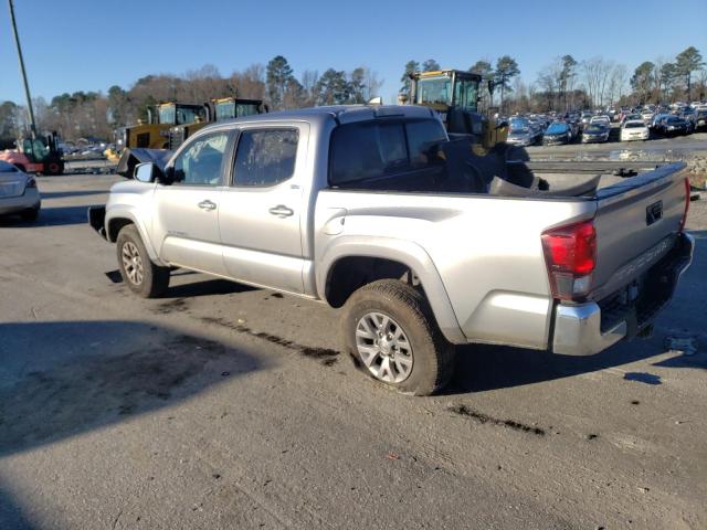 Photo 1 VIN: 5TFAZ5CN3JX057266 - TOYOTA TACOMA 