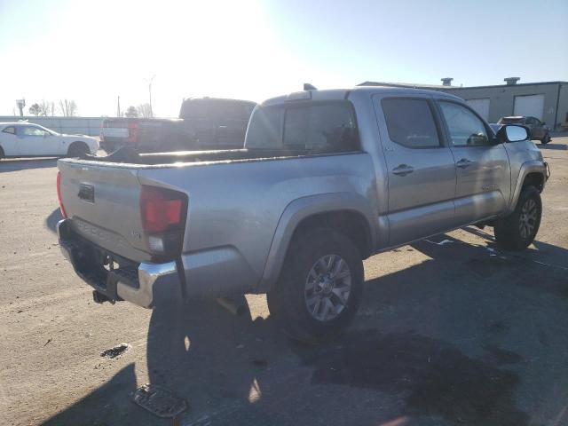 Photo 2 VIN: 5TFAZ5CN3JX057266 - TOYOTA TACOMA 