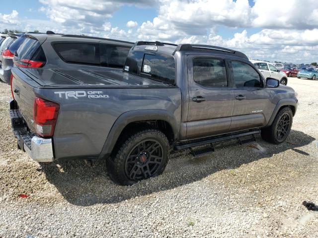 Photo 2 VIN: 5TFAZ5CN3JX058790 - TOYOTA TACOMA DOU 