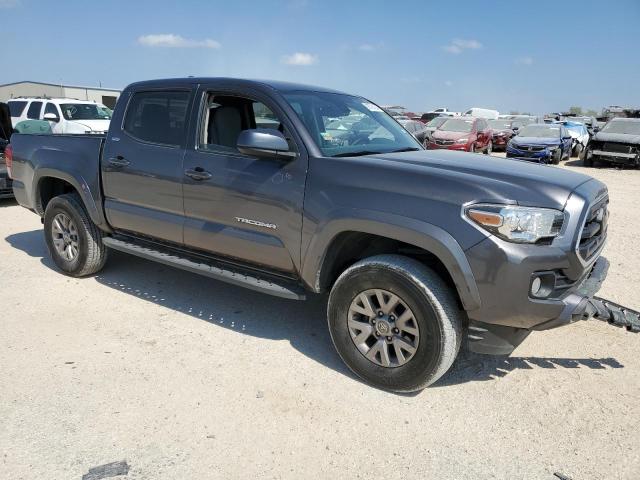 Photo 3 VIN: 5TFAZ5CN3JX059339 - TOYOTA TACOMA DOU 