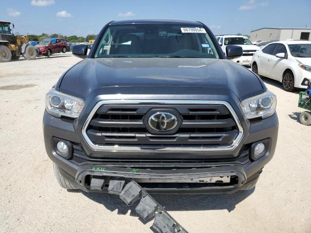 Photo 4 VIN: 5TFAZ5CN3JX059339 - TOYOTA TACOMA DOU 