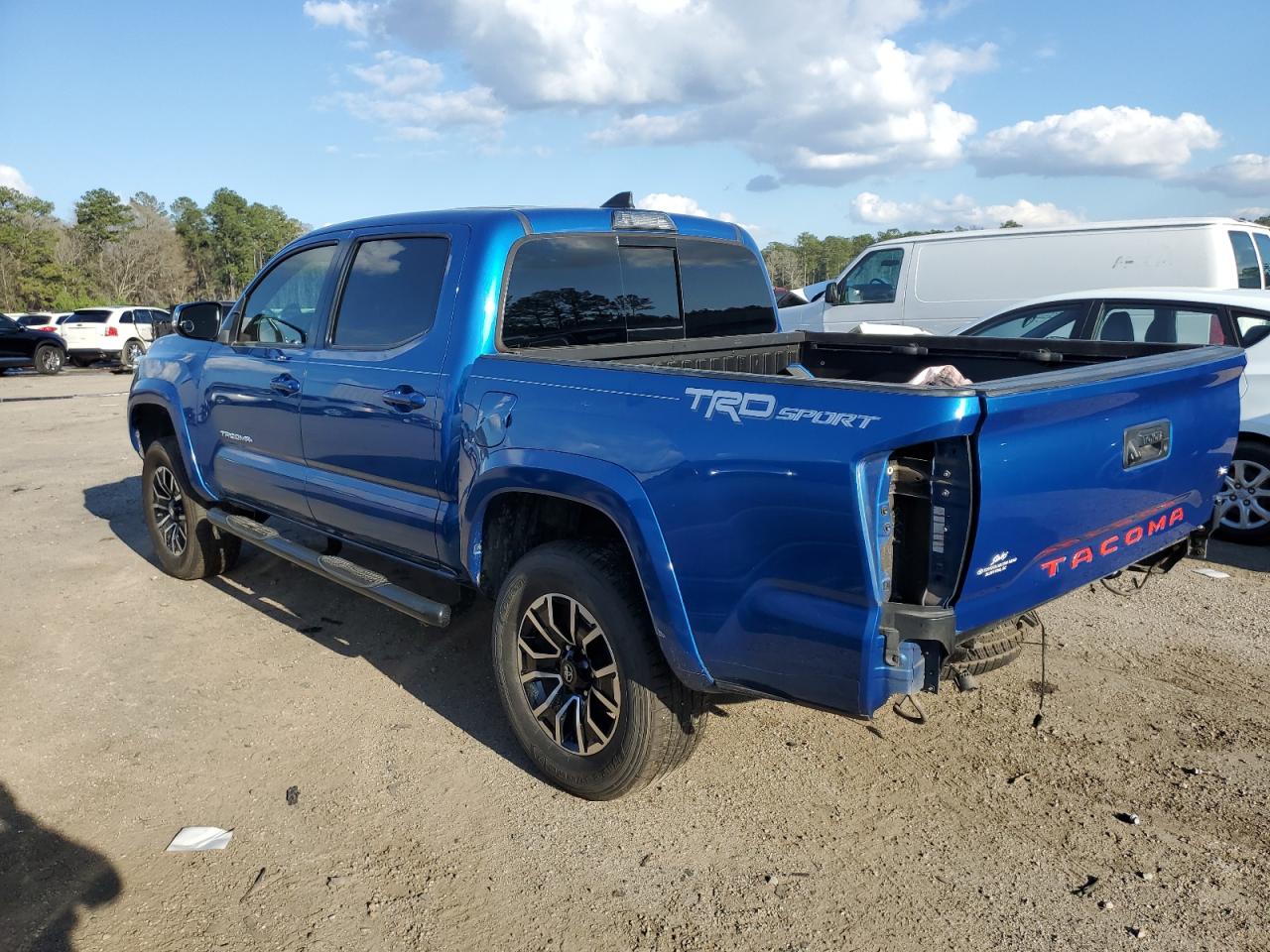 Photo 1 VIN: 5TFAZ5CN3JX062709 - TOYOTA TACOMA 