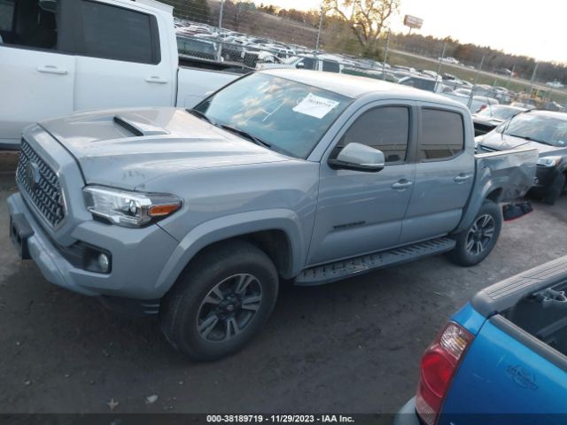 Photo 1 VIN: 5TFAZ5CN3JX066551 - TOYOTA TACOMA 