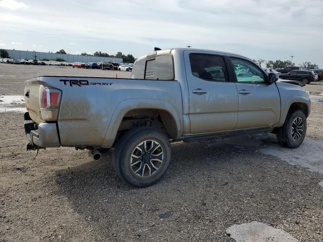 Photo 2 VIN: 5TFAZ5CN3MX095925 - TOYOTA TACOMA DOU 