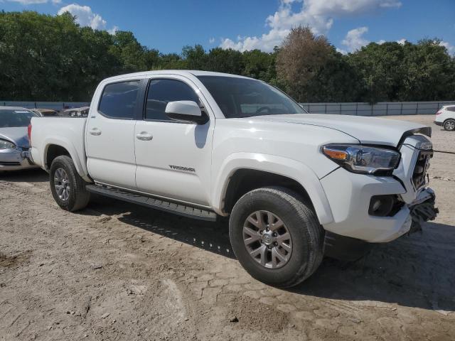 Photo 3 VIN: 5TFAZ5CN4HX041815 - TOYOTA TACOMA DOU 