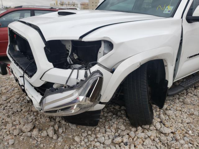 Photo 8 VIN: 5TFAZ5CN4JX056949 - TOYOTA TACOMA DOU 