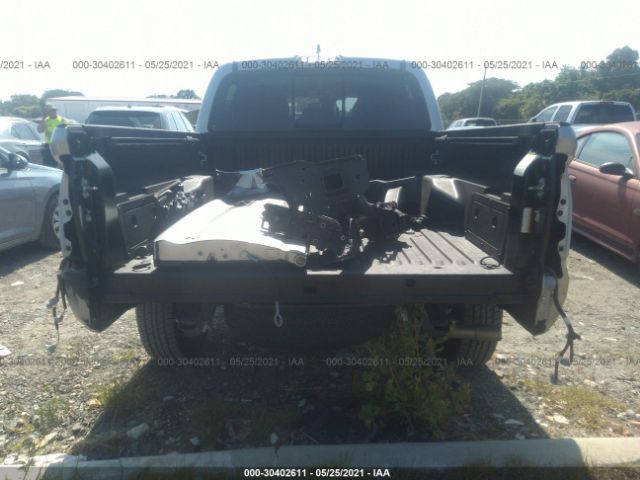 Photo 5 VIN: 5TFAZ5CN4JX057258 - TOYOTA TACOMA 