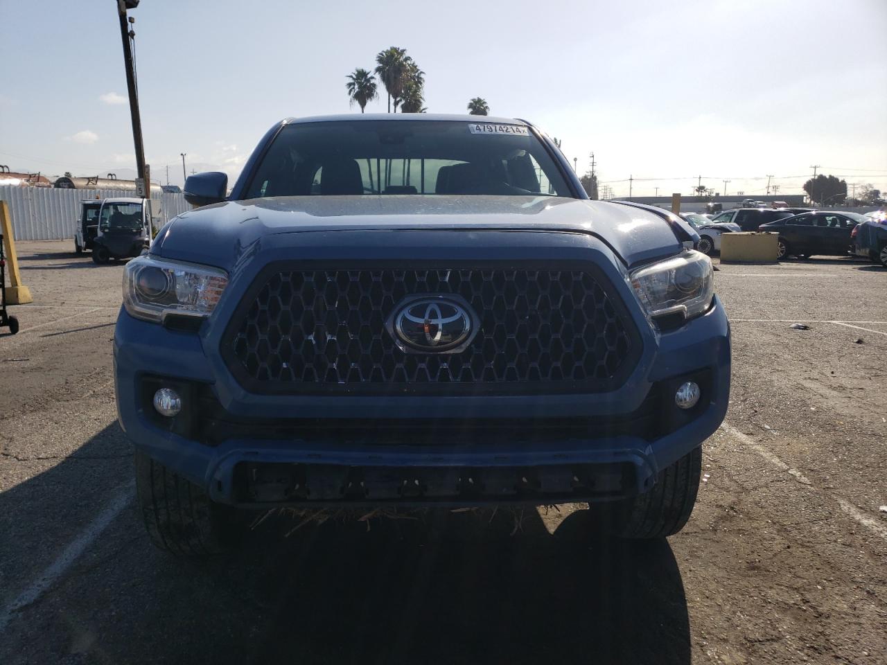 Photo 4 VIN: 5TFAZ5CN4KX075924 - TOYOTA TACOMA 