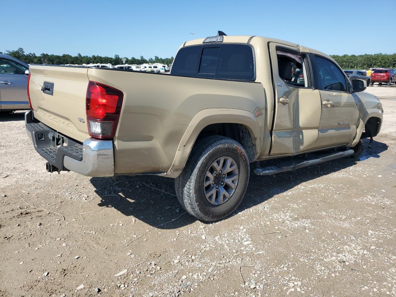 Photo 2 VIN: 5TFAZ5CN4KX085000 - TOYOTA TACOMA 