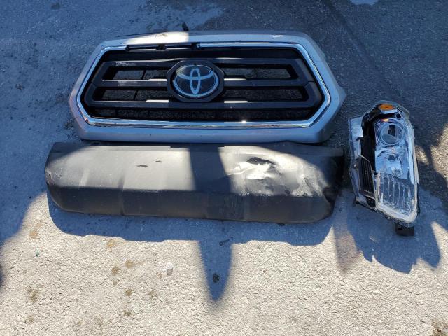 Photo 11 VIN: 5TFAZ5CN4MX098087 - TOYOTA TACOMA DOU 