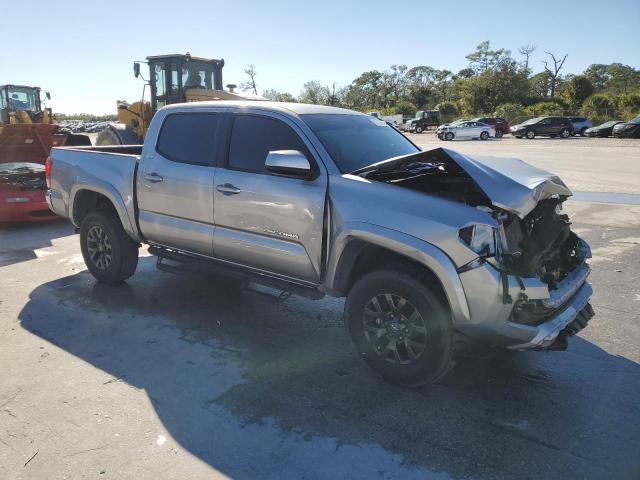 Photo 3 VIN: 5TFAZ5CN4MX098087 - TOYOTA TACOMA DOU 