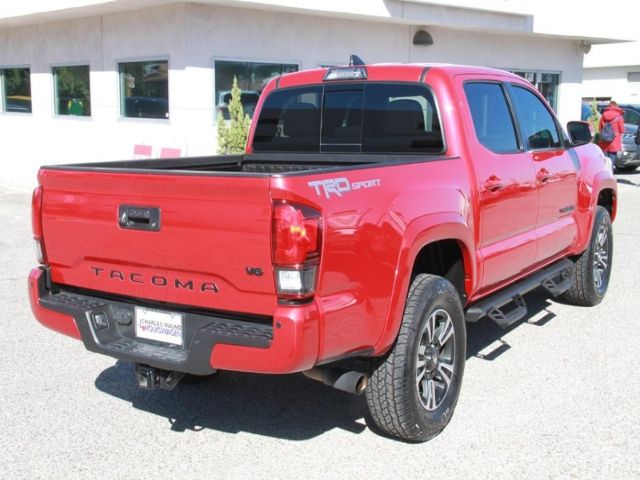 Photo 5 VIN: 5TFAZ5CN5JX063859 - TOYOTA TACOMA 