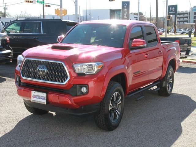 Photo 3 VIN: 5TFAZ5CN5JX063859 - TOYOTA TACOMA 