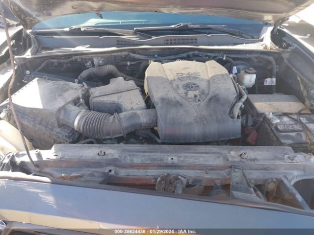 Photo 9 VIN: 5TFAZ5CN5MX110862 - TOYOTA TACOMA 