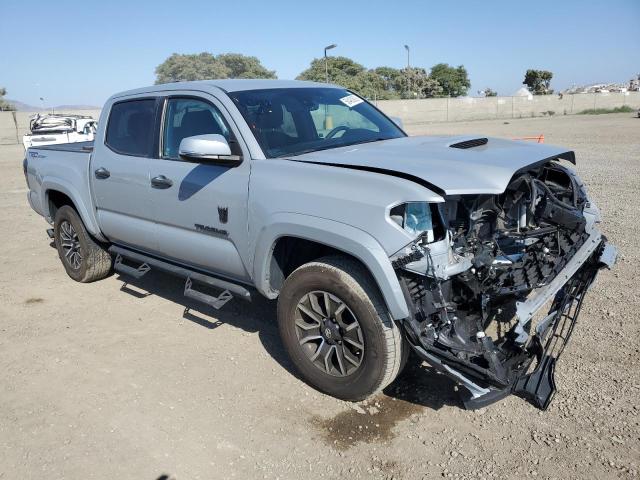 Photo 3 VIN: 5TFAZ5CN5MX118010 - TOYOTA TACOMA DOU 