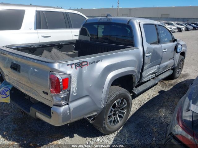 Photo 3 VIN: 5TFAZ5CN5MX118122 - TOYOTA TACOMA 