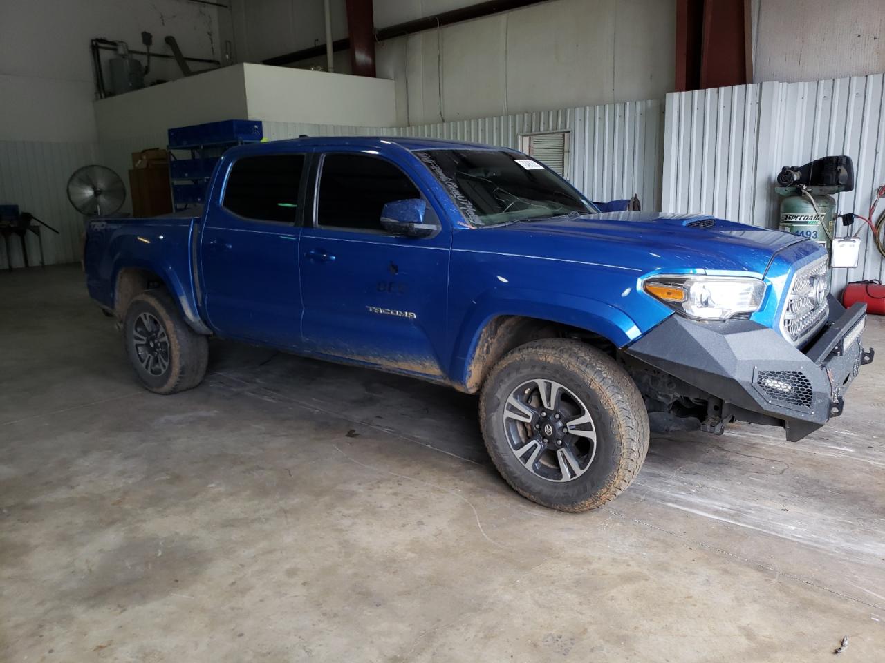 Photo 3 VIN: 5TFAZ5CN6HX022747 - TOYOTA TACOMA 