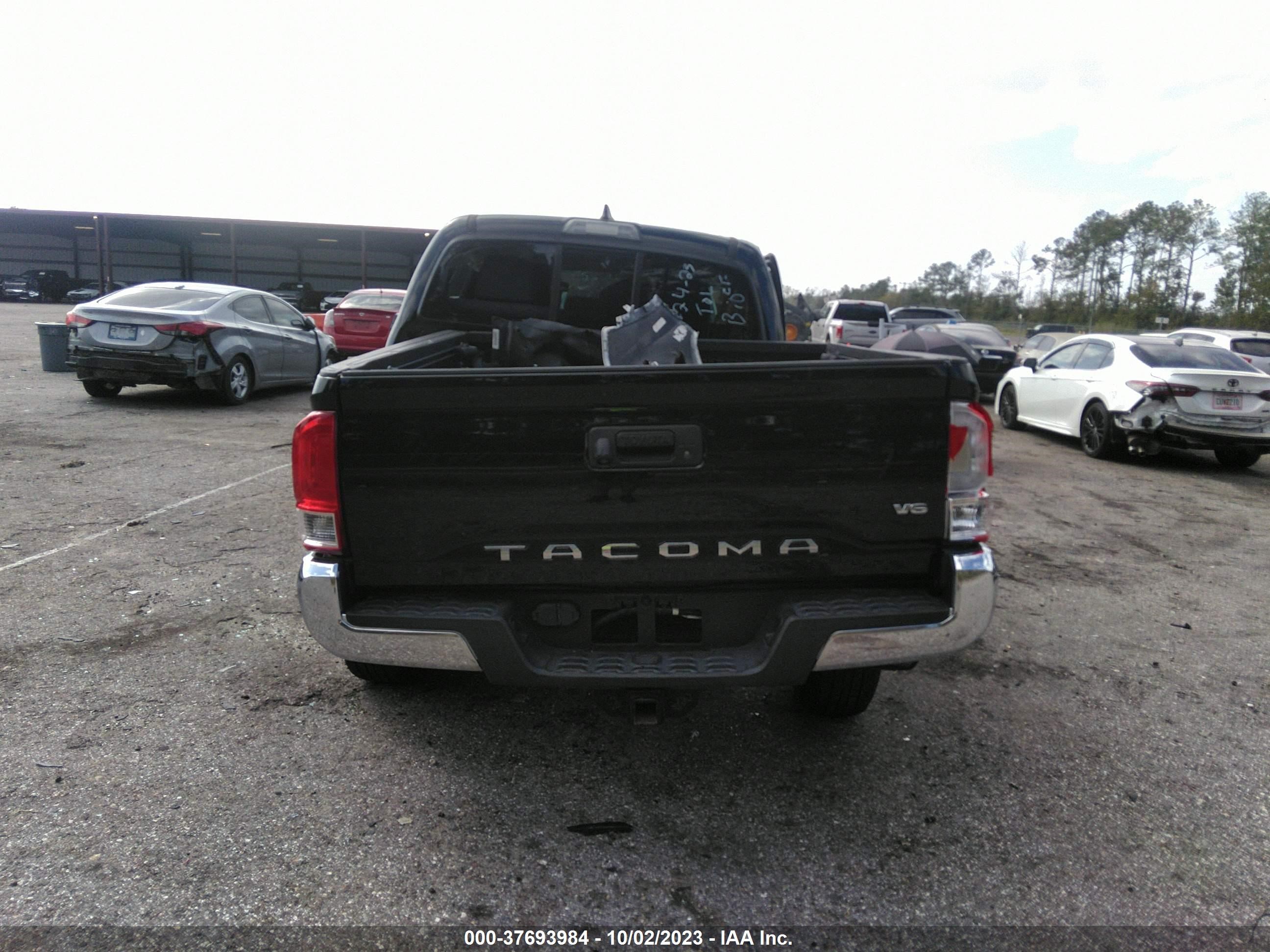 Photo 15 VIN: 5TFAZ5CN6HX052900 - TOYOTA TACOMA 