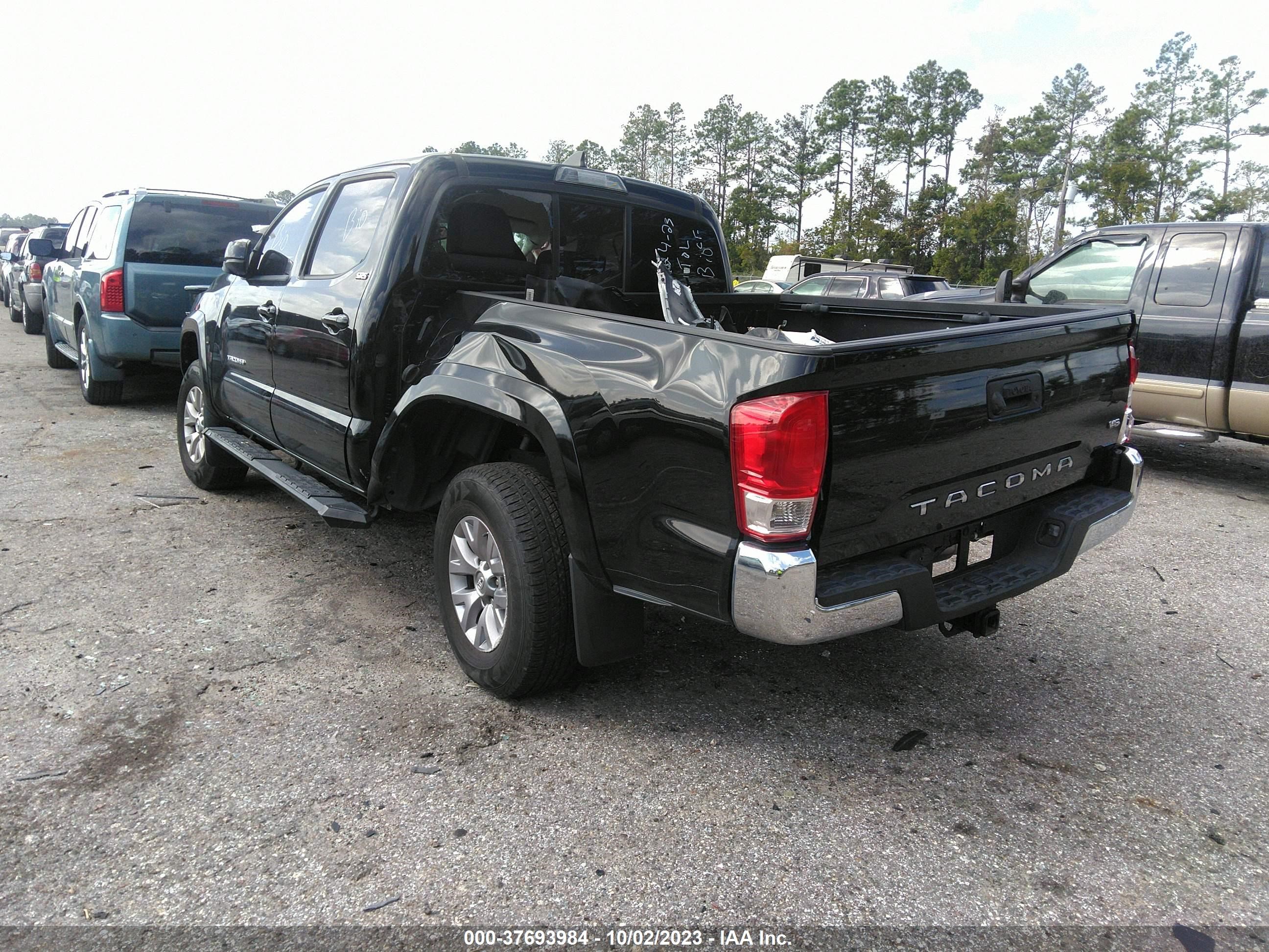 Photo 2 VIN: 5TFAZ5CN6HX052900 - TOYOTA TACOMA 