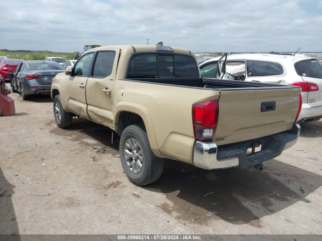 Photo 2 VIN: 5TFAZ5CN6JX063790 - TOYOTA TACOMA 