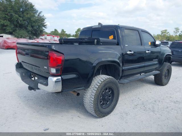 Photo 3 VIN: 5TFAZ5CN6JX068648 - TOYOTA TACOMA 