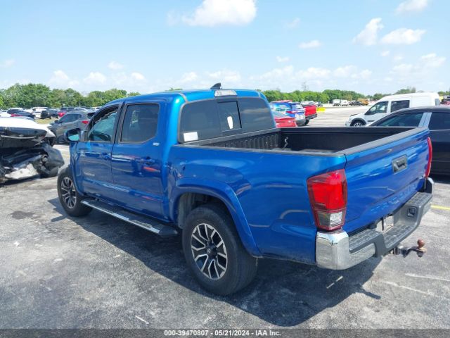 Photo 2 VIN: 5TFAZ5CN6JX068987 - TOYOTA TACOMA 