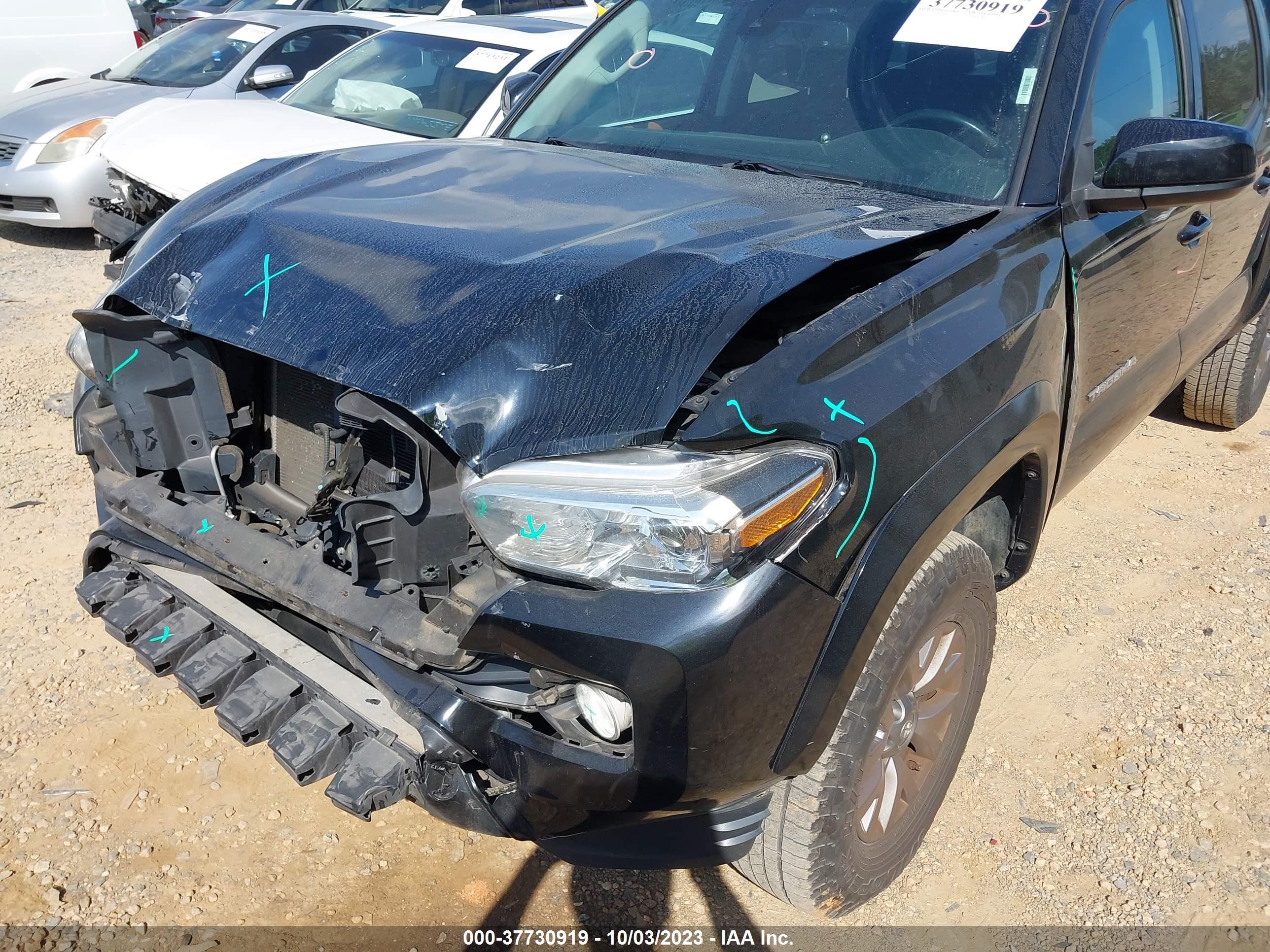 Photo 5 VIN: 5TFAZ5CN6KX076556 - TOYOTA TACOMA 